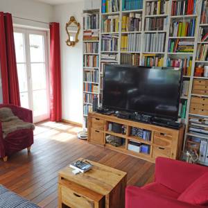 Wohnzimmer von links